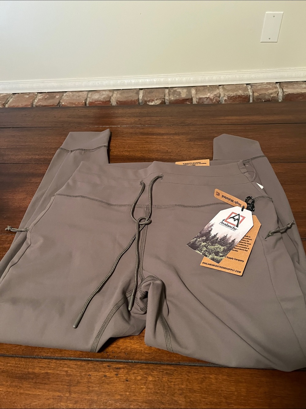Avalanche women’s  Olive Taupe Performance Joggers